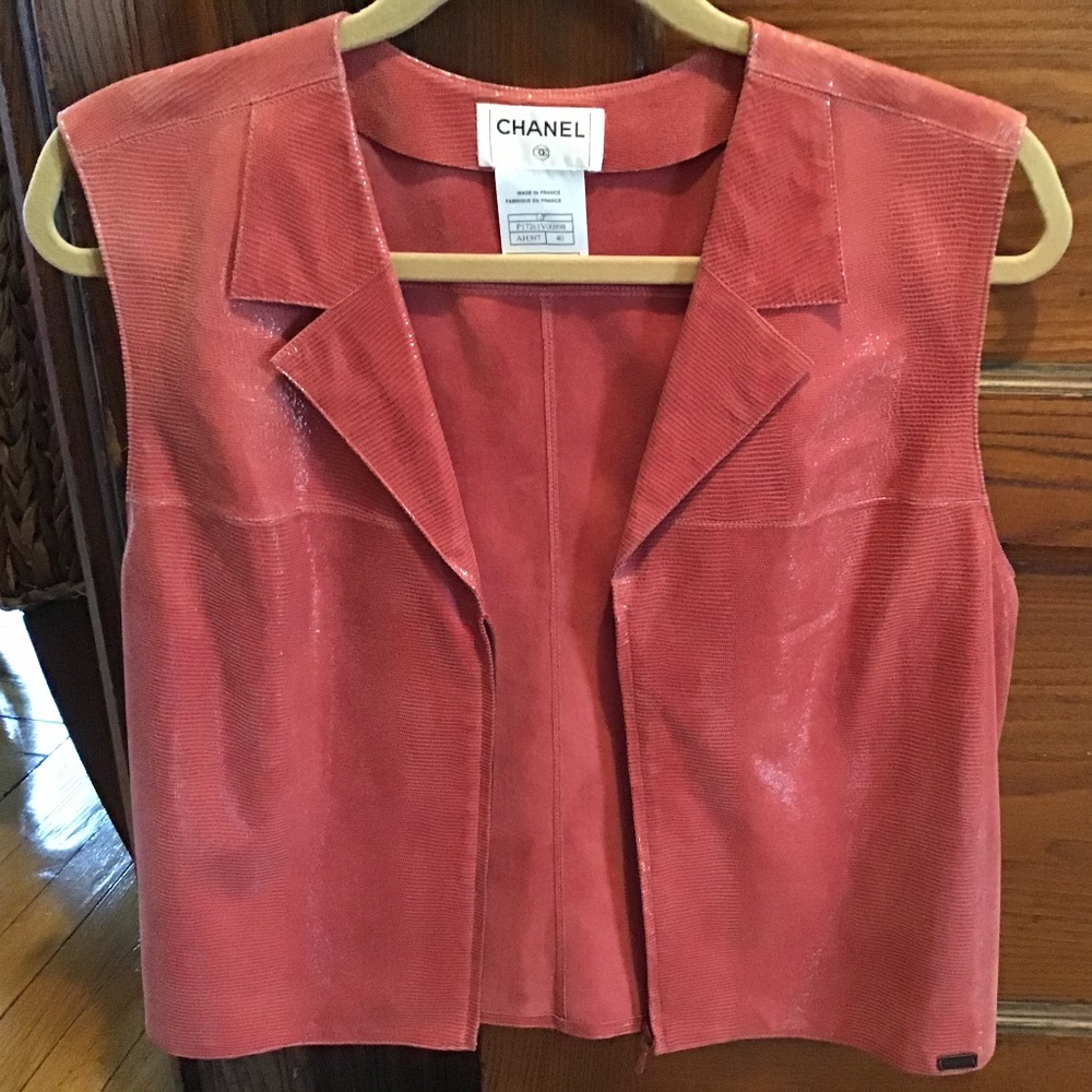 Chanel mint leather vest size 40